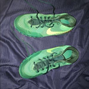 Green Nikie basketball shoes